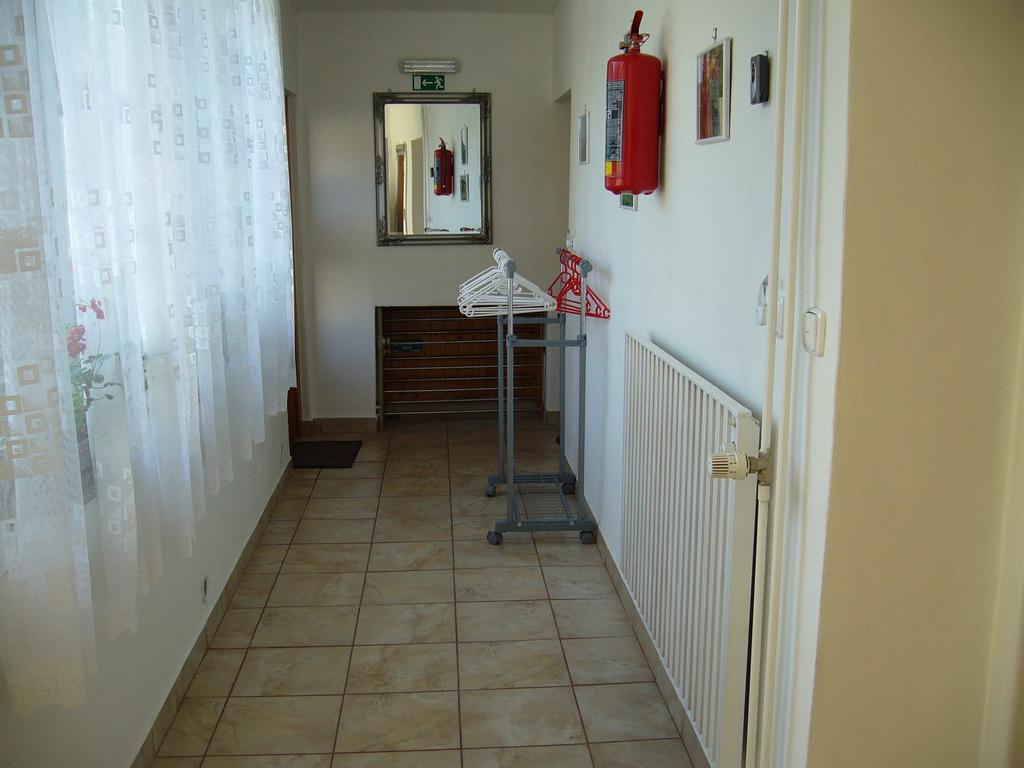 Apartman Modre Z Nebe Němčičky Værelse billede